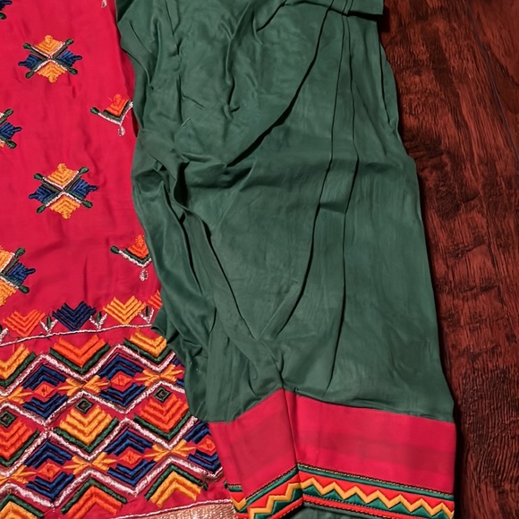 Readymade Indian Salwar Kameez - Picture 5 of 7